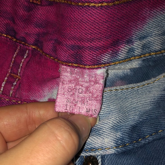 Levi’s slim fit tie dyed shorts - Picture 7 of 7